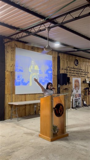 Simplemente Alaba 👑 Confia y reconoce la bondad divina en cualquier circunstancia.