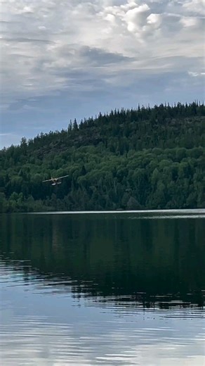 2.6K views · 3.5K reactions | Dehavilland Otter DHC3 glassy water landing 﫡 #Repost @rems_bushpilot @perezmister in command Beautiful old machine  #dehavilland #dhc3 #plane #pilot #bushpilot #seaplane #floatplane #ontario #aviation | Avioesonline | Facebook