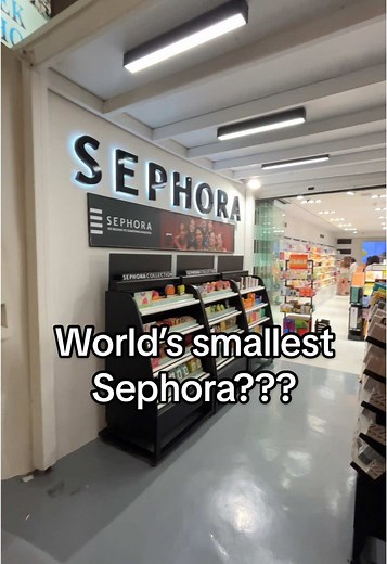 Exploring the Smallest Sephora in Santorini
