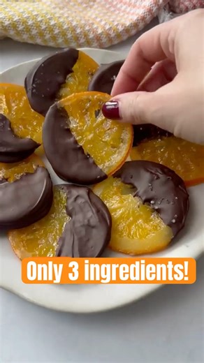 Chocolate Dipped Candied Oranges (So Easy!) #recipe