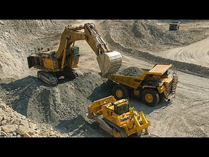 Komatsu PC2000 Power Loading Haul Trucks + Dozer Action!