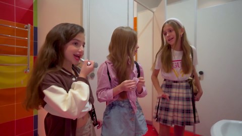 Kamil et Amina ne sont plus en couple 💔 Coeur brisé sur le campus | KiKiDo Campus | Série 20