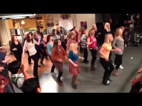 The Big Bang Theory FLASHMOB ON SET [HD]