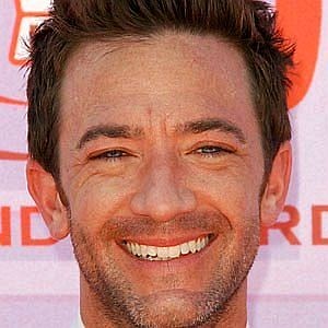 David Faustino – Age, Bio, Personal Life, Family & Stats | CelebsAges