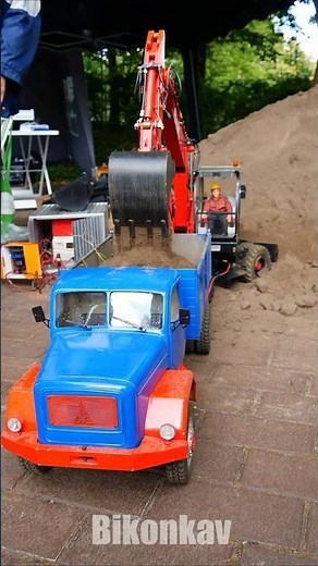 1/8 Scale RC Excavators and Dump Truck in Action!