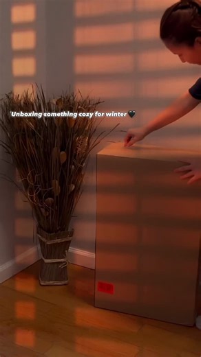 NYC.CREATOR.UGC on Instagram: "Cold days = cozy vibes 🔥 Amazon Basics heater unboxing 🖤 Bought this on Amazon and finally unboxing 🔥 Looks cozy already! @amazonbasics #winterhome #amazonfinds #cozyseason #unboxwithme #amazonreviewer #amazonbasic"