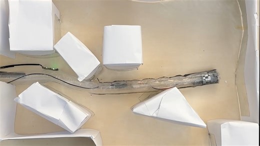 自生长机器人通过环境交互探索未知环境