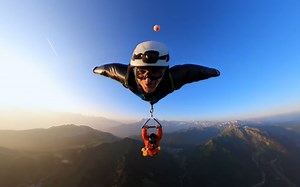 GoPro 2025年度视频，一趟疯狂的旅程