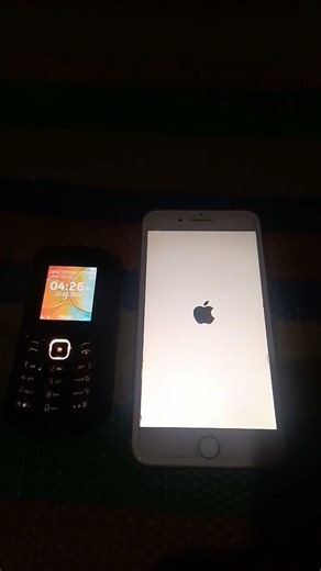 iPhone 8 Plus vs Nokia 130 boot up test #iphone #nokia