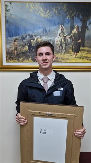 ¿Sientes atrapado por tus problemos y errores? ¿Sientes que estás solo? Jesucristo, el hijo de Dios está presente por ti en cada momento. Él en verdad te ama y quiere que seas libre! Haz clic abajo para aprender más sobre Jesucristo y como su poder puede cambiar tu vida! #Jesucristo #Amor #libertad #paz #iglesia www.veniracristo.org | Venir a Cristo en Tijuana