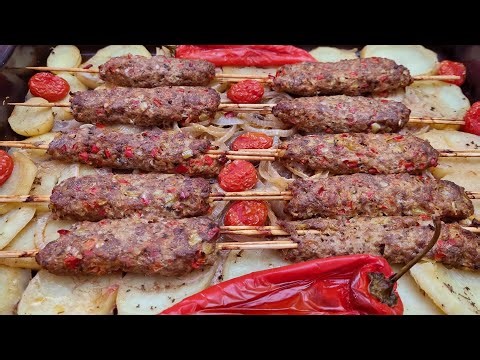 This Tsiknopempti I'm making the best kebabs without a bbq with a TIP for easy wrapping!