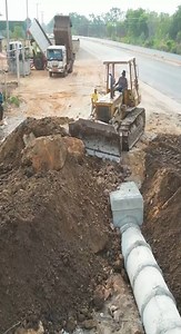 77K views · 551 reactions | Dozer Operator Shows Skills #foryou #foryoupagereels #reelstrending #reelfyp #reelsinstagram #reelschallenge #reelsfypシ #reelviral #dozer #bulldozer #heavyequipment #heavyduty #machinery #UnitedStates #unitedkingdom #australia #canada #netherland #germany #operator #construction #caterpillar #komatsu | Arpunk | Facebook