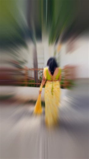 RUPA REDDY LANKALA on Instagram: "Touch me u can touch me ❤️‍🔥💃….#rupalankala_19 #trending #reels #viral #reelitfeelit #reelkarofeelkaro #fyp #exploremore #trendingreels #viralvideos #instagramreels #instagram #instagood #instalike #instalove #instamood #instadaily #foryou #foryoupage #explore #explorepage"