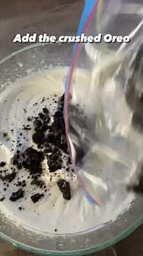 Simple and easy homemade Oreo ice cream in 10 minutes