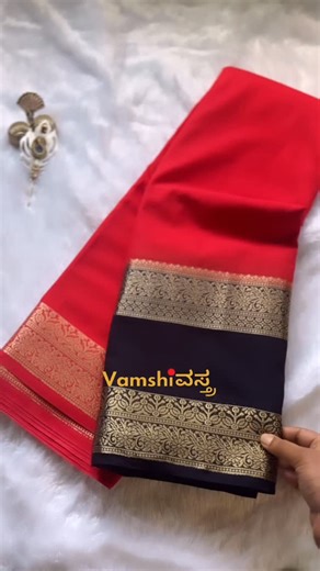 Vamshi Vastra on Instagram: "Smooth chiffon Saree ✨ Soft drape, elegant texture, timeless charm – idu ond sari thale special agutte 🌸 📩 How to Order: DM us the product screenshot or share this reel to place your order. ✨ Free shipping available. ⚠️ Disclaimer & Policy: ▪️ Color swalpa vary agabahudu due to lighting & screen resolution. ▪️ Saree comes with an unstitched blouse piece. ▪️ No COD & No Returns. 📍 Bangalore, India #Vamshivastra #MysoreSilk #SemiCrepeSilk #SmallBorderSaree #Timeless