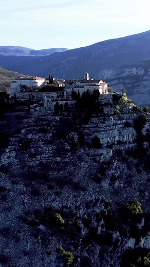 Nid d’Aigle : Panorama sur les Gorges du Loup à Gourdon