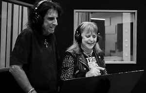 SUZI QUATRO And ALICE COOPER Release Music Video For Their Version Of MC5 Classic 'Kick Out The Jams'