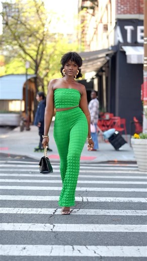 Every accomplishment starts with the decision to try. Take that first step today💚 . Song @adekunlegold | Sonia Barbie Tucker