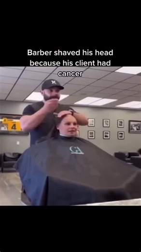 Barber Shaves Head of Cancer Patient - Heartwarming Video