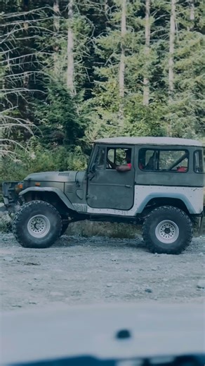 FJ Venture ⚔️⚓️ on Instagram: "51 YO! 1974 FJ40 Land Cruiser, with a Blue printed, Balanced, Forged V8! #vandipranthan #vandipranthanmar #toyota #classictrucks #landcrusier"