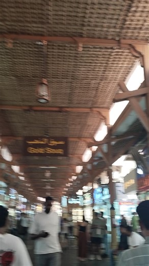 Dubai glow with the gold squad. ✨