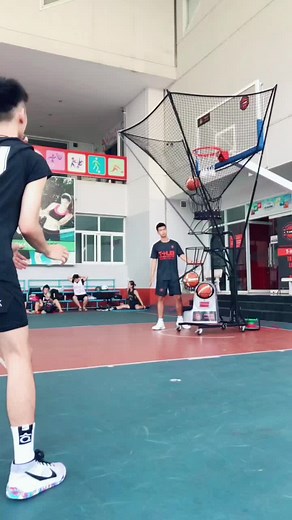 Máy ném Dr.Dish tại THUB 🏀🏀🏀 #fyp #fypシ #xuhuong #basketball #tambasketballtraininghub