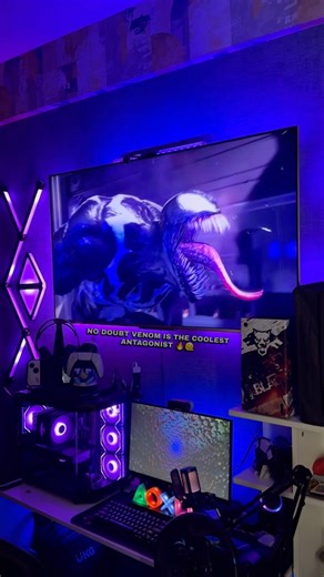 Epic Venom game ever? #spiderman2 #marvelspiderman2 #venom #playstation30memories #shorts