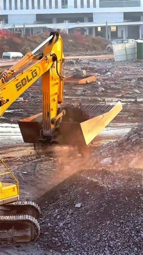 SATISFYING Heavy Machinery! Witness the Ultimate Material Sorting