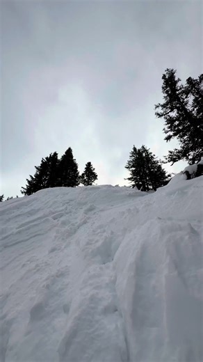 Cleared for takeoff ✈️ Florian Boully stomping a textbook three on the famed Malaysia Gap. Low tide, no problem! // #FREESKIER #ThisIsSkiing