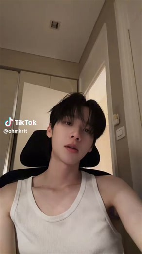 my queen is relapsing but its okay, moving on is like taking one step forward and two steps back 🥺#ohmkrit