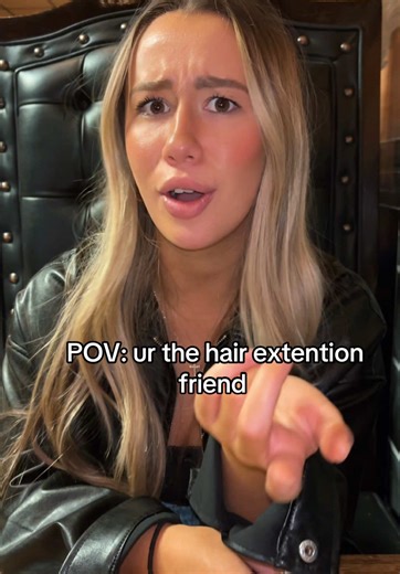 Im that friend 🤭 #hairextensions #hair #extensions #hairtok #blonde #tapeins #clipin #dooreshairextensions
