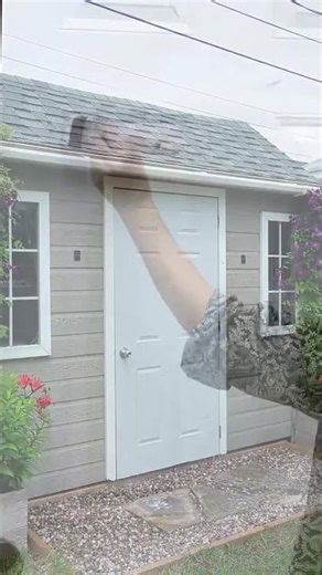 Make your curb appeal pop with colour that lasts!⁠ ⁠ Fusion Mineral Paint is your go-to for exterior