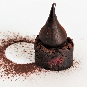 565K views · 6.3K reactions | Chocolate Raspberry Brownie Bites Ganache Kisses | Cupcake Savvy | Facebook