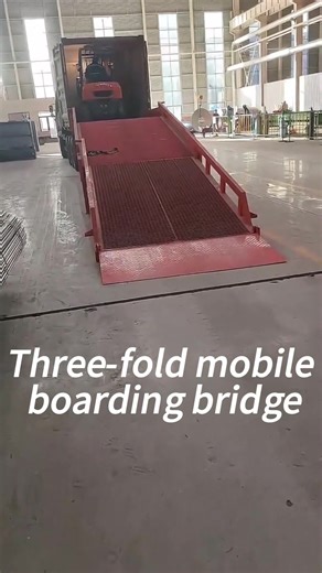 Three-Fold Mobile Boarding Bridge for Efficient Loading