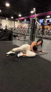 Lying cable glute kickback #personaltrainer