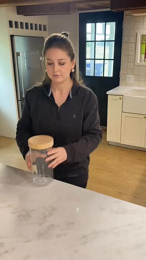 DIY laundry detergent, homemade and non toxic. No soap shaving involved This recipe is from @Audrie | DIY HOMEMAKING 1 1/2 cup Washing Soda (natural cleaner) 1 1/2 cup Baking Soda (natural softener) 1/2 cup Epsom Salt (natural cleaner freshener) 1/4 cup Fine Sea Salt (natural softener) 20 drops of Essential oils I will get between 40-50 washes out of this #nontoxic #lowtoxliving #laundrydetergent #homemade #holistic #homemaker #sahm #crunchy | Itsallison.889