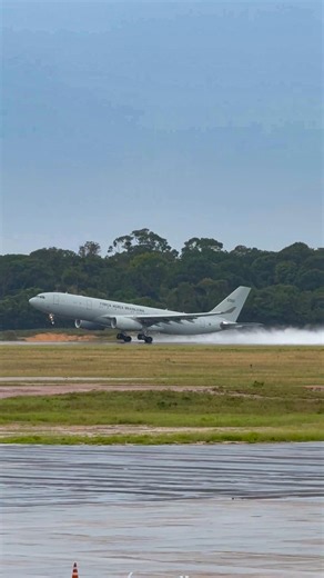 🇧🇷 AVIAÇÃO AMAZÔNIA on Instagram: "Preparação e decolagem do FAB2901 - Airbus A330 da FAB, designado C-30. A aeronave decolou de Manaus para Brasília com destino fina no Aeroporto do Rio de Janeiro (Galeão). #aviacaoamazonia #aviacao #brasil #airbus #forcaaereabrasileira"