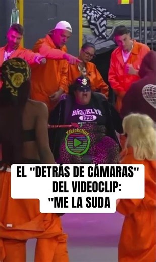 What happens behind the scenes of the music video… 💀