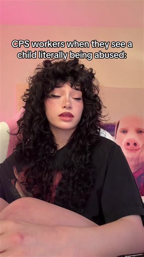 amelie warren (@little.warren)’s video of cps worker