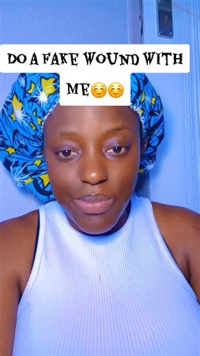 ⚠️⚠️⚠️ FAKE WOUND ALERT⚠️⚠️⚠️ 🎬 MAKEUP TUTORIAL: How to Create a Realistic Fake Wound 💉 Want to add some drama to your Halloween look or film makeup? Here’s how to create a realistic fake wound using simple makeup products 👇 🧰 What You’ll Need: Latex home made Foundation (your skin tone) Red, black, and dark purple eyeshadows or face paints Fake blood (or mix red lipstick with clear gloss) Small makeup brush or sponge 💄 Step-by-Step Guide: 1️⃣ Prep the Skin: Clean and dry the area you’ll wo