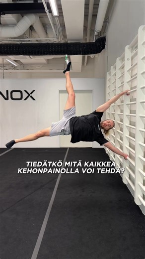 Oletko koskaan miettinyt mihin kaikkeen pystyisit omalla kehollasi, jos saisit vain oikeanlaiset ohjeet ja suunnitelman kuinka näitä liikkeitä kuuluisi harjoitella? Meillä EPICillä kaikki on tehty mahdolliseksi! Nimittäin kaikkia vaikeitakin liikkeitä voi harjoitella kuka vain ja aloittaa voit tasosta riippumatta. Tule mukaan seuraaville alkaville Peruskursseille niin sinäkin pääset oppimaan näitä huikeita kehonpaino liikkeitä yhdessä meidän kanssamme! #epictrainingcenter #streetworkout #calisth