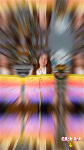 Say hello to the 2025 Crochet Advent Calendar! 臨 Inside you’ll find 25 gifts + 25 balls of yarn, a full-colour pattern book and 6 beginner-friendly crochet projects (with video tutorials for every single one ). Plus, there’s a 25-day blanket crochet-along AND a bonus zodiac amigurumi pattern book with 13 extra designs! | Squareous | Facebook