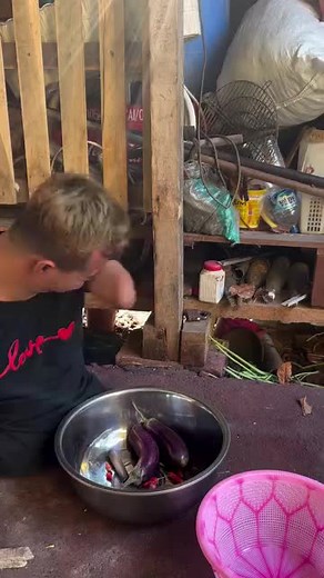 Cak met real on TikTok