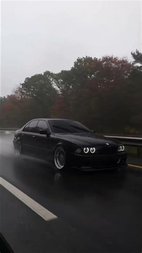 Black e39 #oldcars #bmw #bmwlife #е39 #sound