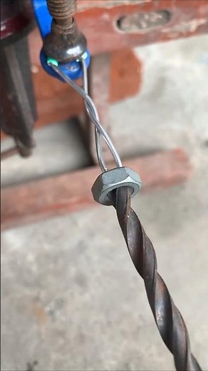 Drill Bit Bolt Extractor Hack Remove Broken Bolt Fast #toolhack #diytricks #shortsfeed