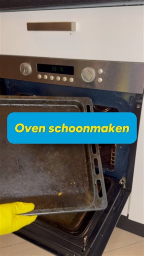 🧼 Na de kerstdagen kan je oven wel een flinke opfrisbeurt gebruiken! Vergeet kruimels en aangebrande resten… Zo is je oven weer helemaal schoon en klaar voor het nieuwe jaar! ✨ #schoonmaaktips #ovenreiniging #cleaningmotivation #ovenhacks #cleaningtips | 123schoon.nl