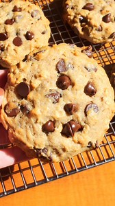 Applesauce Oatmeal Chocolate Chip Cookies! 🍪 These are chewy oatmeal cookies with applesauce and gooey chocolate in every bite. Recipe: https://taffeybakery.com/applesauce-oatmeal-chocolate-chip-cookies/ OR comment RECIPE to get it sent directly to your inbox! | Taffey Bakery