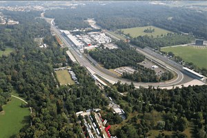 Review of F1 Italy Monza Grandstands: Best Seats, Views & Shade