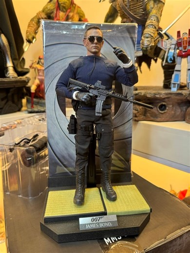 James Bond 007 No Time To Die 1/6 Scale Hot Toys (Commando Outfit) #jamesbond007 #JamesBond #notimetodie #reels #fbreelsfypシ゚ | Poknat Toy Hubb