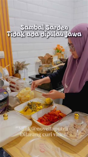 Novellaputrii | Newmom | Mpasi |Review Produk|Self Reminder on Instagram: "Allahumma bariik Masya Allah tabarakallah Yang mau samaan poduk nya silahkan. Cari Kode link Shopee: 1. Hijab Instan kaos : AUQ-SYT-KNN 2. Wajan stainless : AUD-CWC-FFX 3. Food Kontainer sekat bumbu/buah : ACR-QAT-RBQ 4. Baskom Stainless: CJD-LST-BBB #newmomlife #newmom #newmommy #fyp ada di keranjang/link bio” Mommy stuff Komen/DM untuk link produknya. Yuk Join channel tips dan spill produk link dibio ku ya 🤗🥰 #newmoml